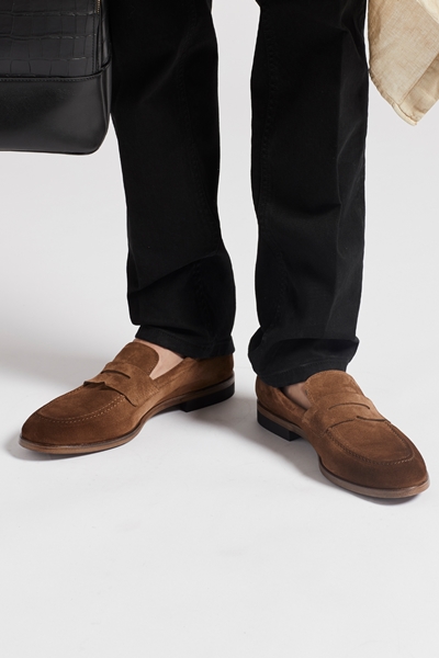 مجموعة Tod’s الرجالية لربيع وصيف 2020... تصاميم خفيفة بجودة عالية
